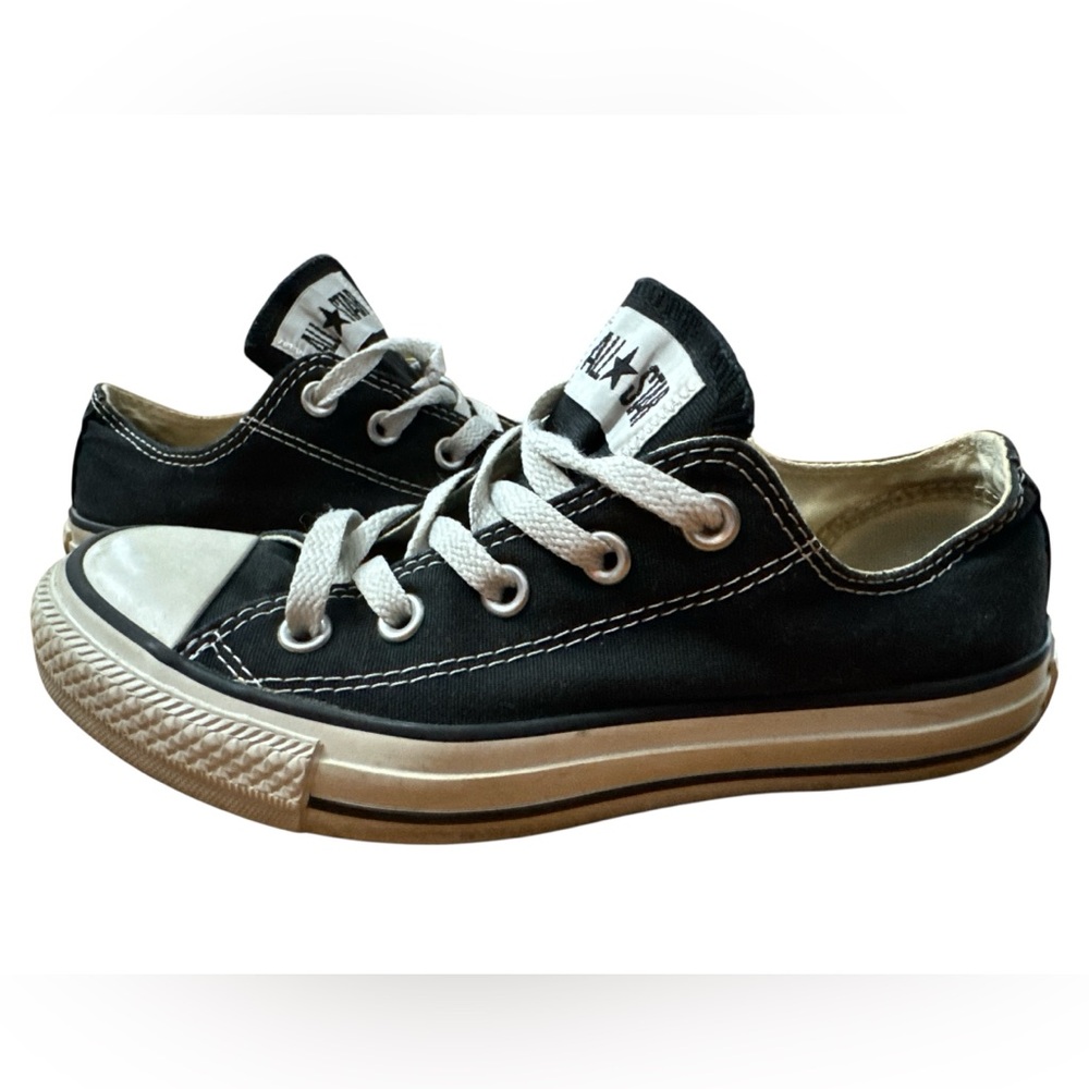 Converse Shoes Women’s Size 6 Black Chuck Taylor All Star Low Top Sneakers Lace‎